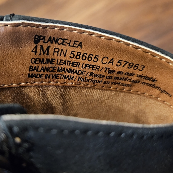 BP LANCE BLACK LEATHER WOMEN'S 4M ANKLE BOOT - Picture 6 of 6